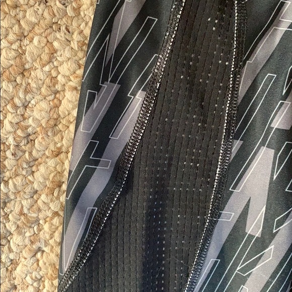 Nike Pro Hypercool leggings - Picture 3 of 3